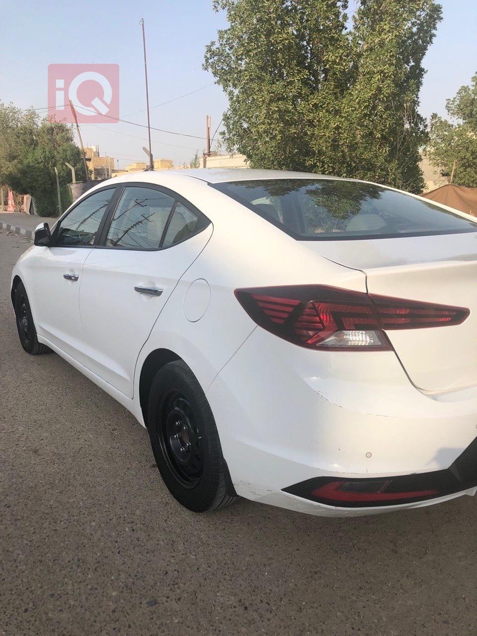 هيونداي النترا